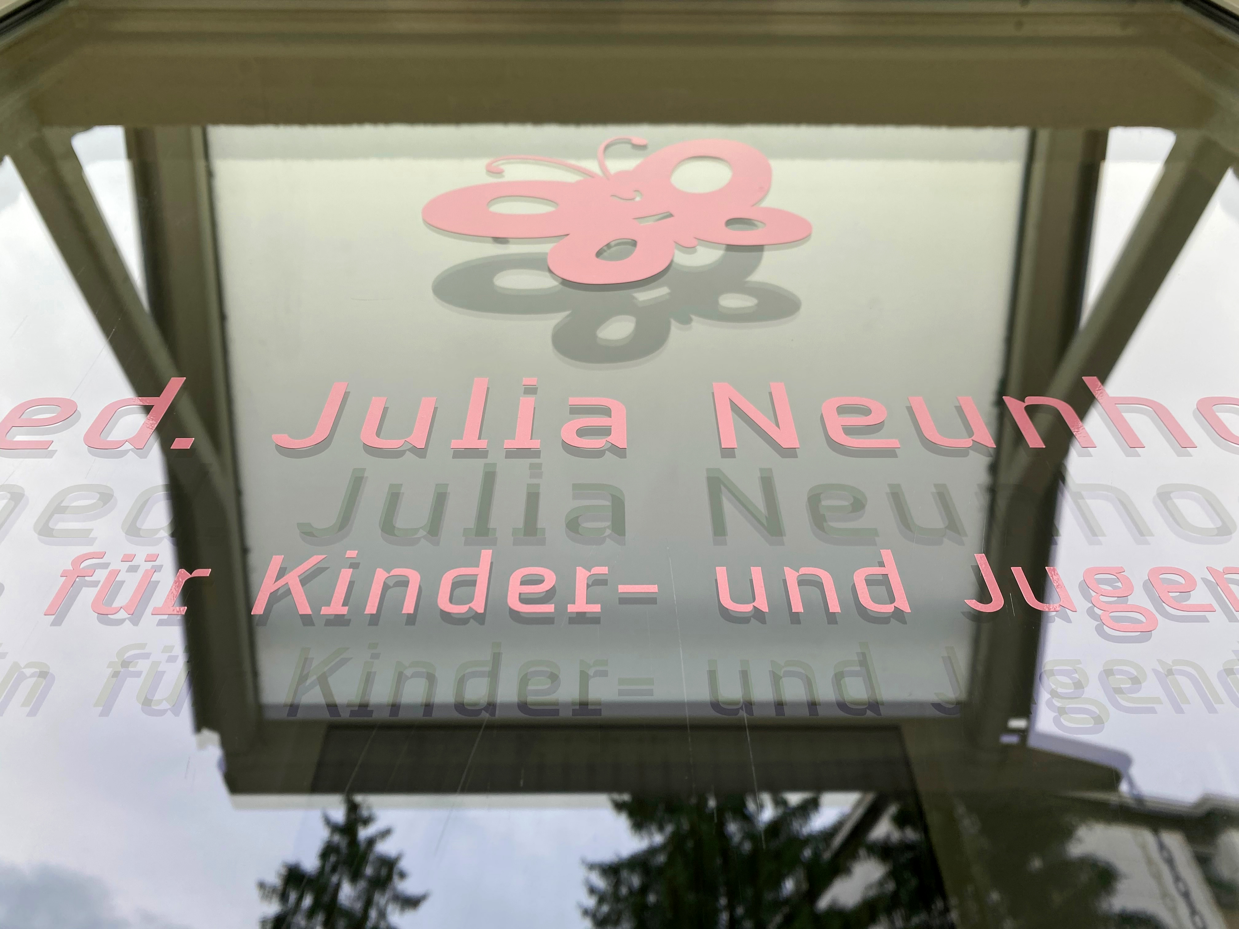 Julia Neunhoeffer